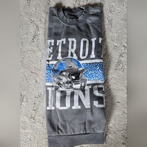 NWT, Gray Detroit Lions Sweatshirt,Sz M